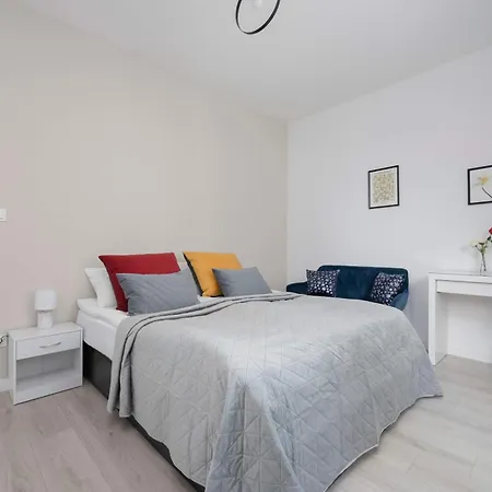 Family Cybernetyki With Ac And Parking By Renters Apartment Warsaw