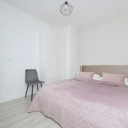 Apartment Family Cybernetyki With Ac And Parking By Renters Warsaw