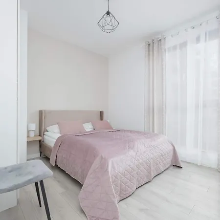 Family Cybernetyki With Ac And Parking By Renters Apartment Warsaw