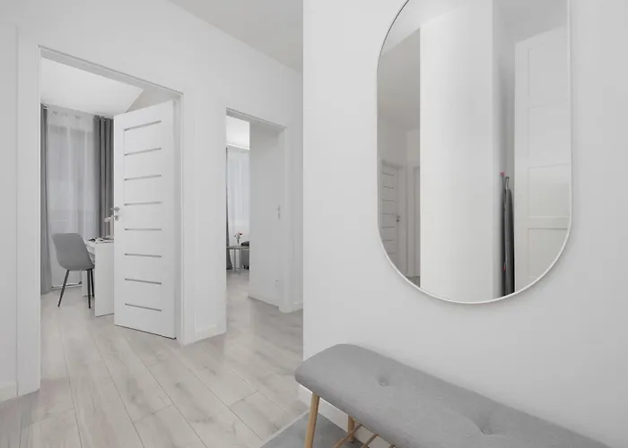 Family Cybernetyki With Ac And Parking By Renters