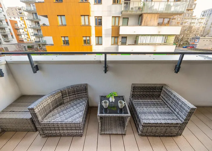 Apartamento Family Cybernetyki With Ac And Parking By Renters *